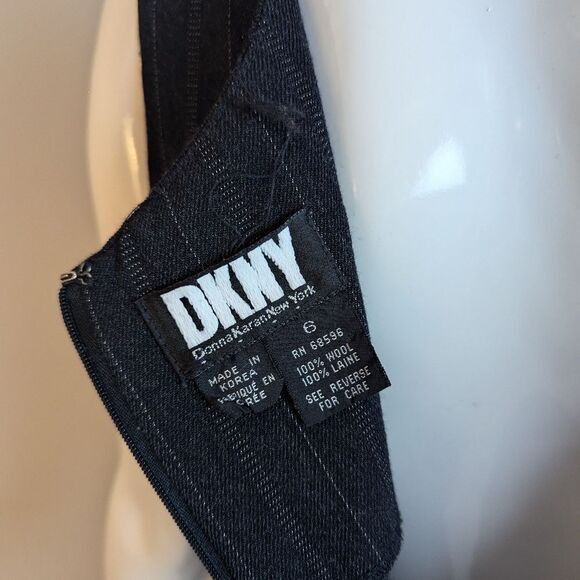 Vintage 90s DKNY Wool Dress Size 6 Pinstripe Scoop Neck Minimalist - Picture 4 of 8